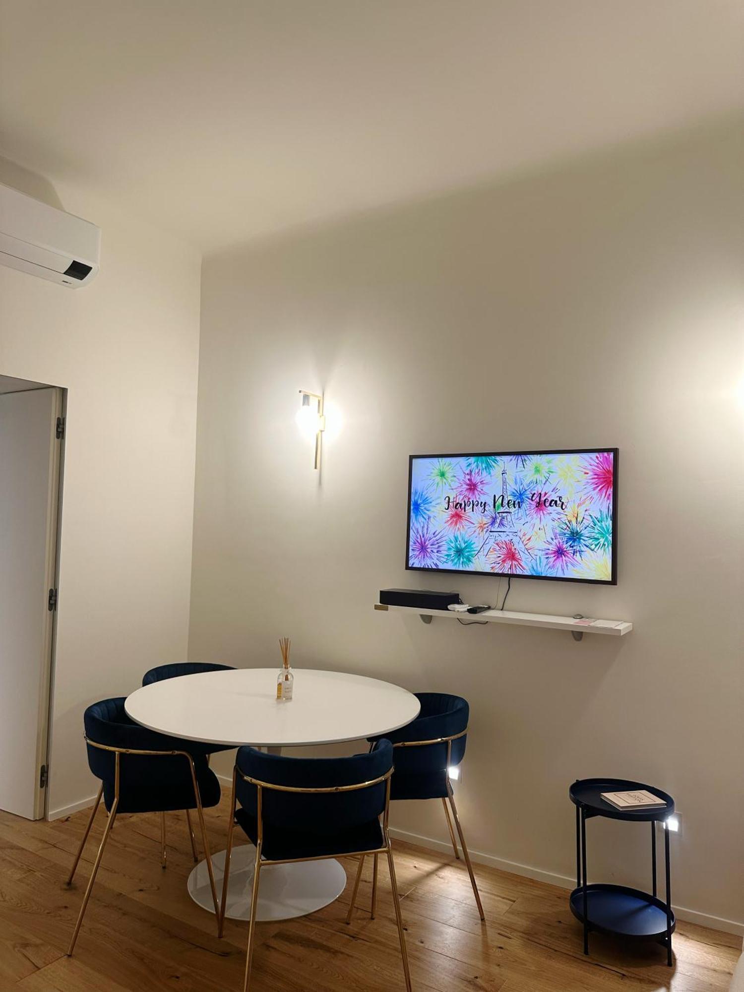 Private Apartment With Wi-Fi Milano City Near Duomo Atena Εξωτερικό φωτογραφία